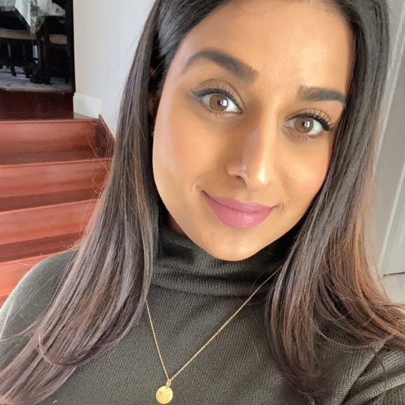 Meet your Posher, Bavleen - Picture 1 of 1